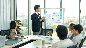 MGAs permite entrar no mercado de seguros sem assumir o capital, a estrutura e as exigências regulatórias necessárias para constituir uma seguradora (Imagem: Wanwajee Weeraphukdee | Shutterstock)