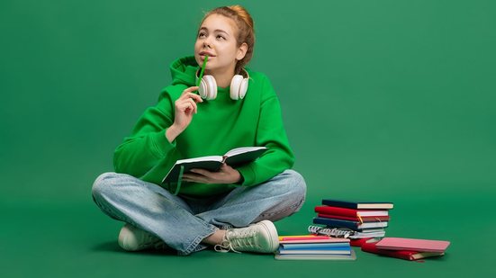 Pequenas mudanças na rotina podem fazer diferença na hora de recuperar os conteúdos (Imagem: Anton Vierietin | Shutterstock)