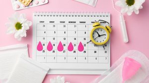 O ciclo menstrual depende de um equilíbrio delicado entre hormônios, que pode ser afetado por períodos prolongados de estresse (Imagem: New África | Shutterstock)