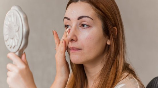 Doença ocular é causada pelo vírus do herpes simples (Imagem: T.Den_Team | Shutterstock)