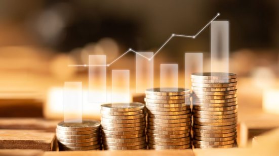 Reforma Tributária exige adaptação estrutural na gestão financeira dos negócios (Imagem: Kowit Lanchu | Shutterstock)