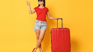 As características de cada signo influenciam a maneira como cada um gosta de viajar (Imagem: New Africa | Shutterstock)