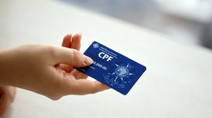 Golpes envolvendo o uso indevido de CPF estão cada vez mais frequentes (Imagem: Mehaniq | Shutterstock)
