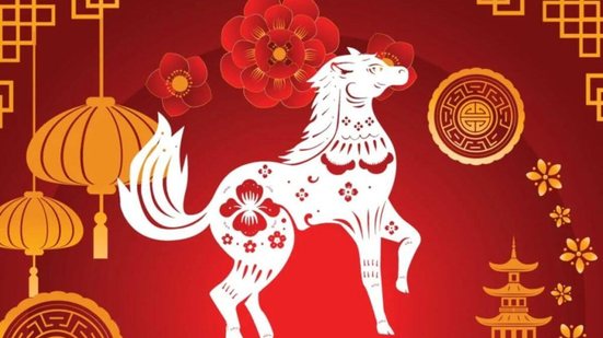 Com espírito livre e personalidade marcante, os nativos do Cavalo valorizam inteligência, independência e conexões intensas (Imagem: natala krechetova | Shutterstock)