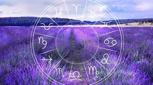 Neste domingo, os astros trarão oportunidades, desafios, introspecção e otimismo (Imagem: New Africa | Shutterstock)