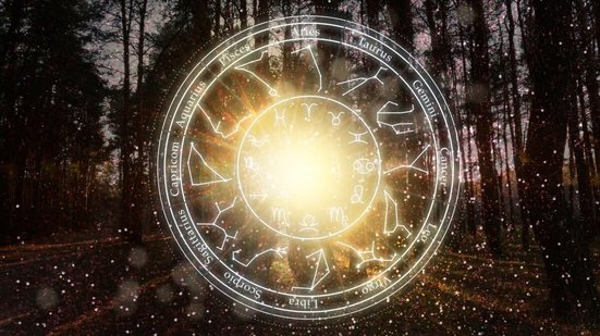 A segunda-feira trará diferentes energias para os nativos (Imagem: New Africa | Shutterstock)