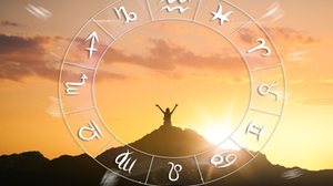 Esta terça-feira será um dia propício para reavaliar posturas e adaptar caminhos (Imagem: New Africa | Shutterstock)