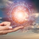 Será importante que os nativos tenham cautela com as atitudes e invistam em momentos de pausa e reflexão (Imagem: Billion Photos | Shutterstock)