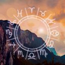 As energias deste domingo favorecerão a organização e a clareza mental, mas também pedirão flexibilidade e maturidade emocional (Imagem: New Africa | Shutterstock)