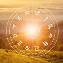 O controle emocional se mostrará um importante aliado dos nativos nesta quinta-feira (Imagem: Billion Photos | Shutterstock)