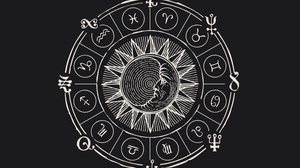 Neste sábado, emoções profundas virão à tona e convidarão a decisões mais conscientes (Imagem: paseven | Shutterstock)