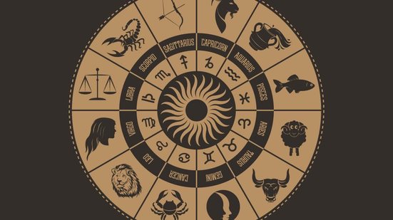 Mudanças e aprendizados marcarão o caminho de cada signo (Imagem: murat irfan yalcin | Shutterstock)