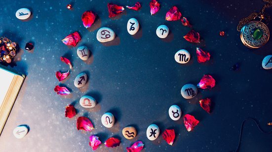 Neste sábado, os nativos poderão romper com padrões antigos (Imagem: STEKLO | Shutterstock)