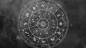 Questões ligadas a dinheiro, relações e projetos pessoais ganharão atenção nesta terça-feira (Imagem: Thitiwat Luechaudompan | Shutterstock)