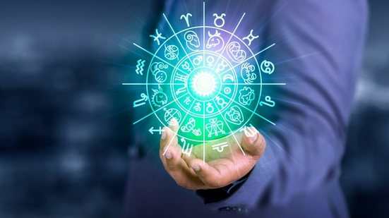 Os nativos deverão ter cautela com a comunicação e as ações impulsivas (Imagem: Cinemanikor | Shutterstock)