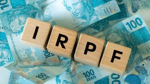 Atenção prévia com o imposto de renda evita multas e retenção na malha fina (Imagem: Andrzej Rostek | Shutterstock)