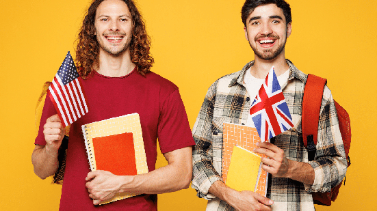O desempenho na prova de inglês pode ser decisivo na composição da nota final de Linguagens e na disputa por vagas no ensino superior (Imagem: ViDI Studio | Shutterstock)