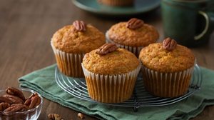 Muffin de cenoura com nozes sem glúten (Imagem: Anna Shepulova | Shutterstock)