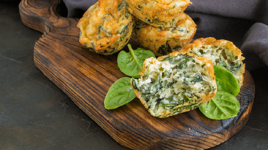 Muffin de espinafre e brócolis (Imagem: Julia Sedaeva | Shutterstock)