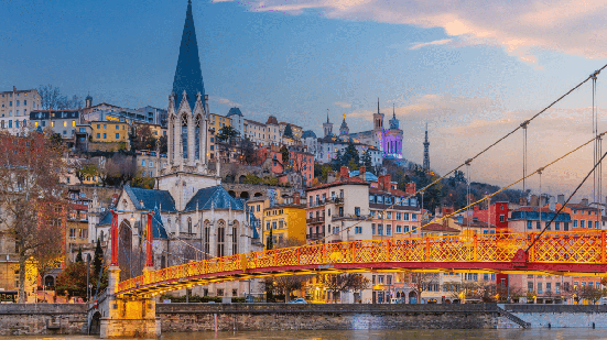 Lyon é uma das maiores cidades da nação francesa (Imagem: f11photo | Shutterstock)