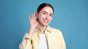 O tratamento das malformações de orelha pode variar para cada paciente (Imagem: New África | Shutterstock)