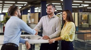 Alguns aprendizados têm ganhado força e ajudam a orientar empresas que buscam se comunicar melhor com seus públicos (Imagem: Studio Romantic | Shutterstock)