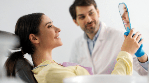 Consultas regulares ajudam a prevenir problemas e tornam os tratamentos mais simples (Imagem: fast-stock | Shutterstock)