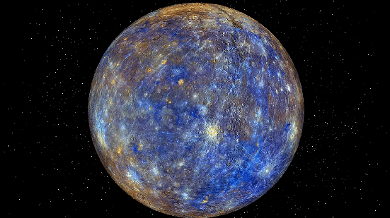 Durante Mercúrio retrógrado, pequenas mudanças de atitude podem ajudar a evitar mal-entendidos (Imagem: 24K-Production | Shutterstock)