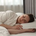 A mioclonia está vinculada ao estado constante de alerta (Imagem: New Africa | Shutterstock)