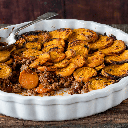 Batata-doce assada com carne moída (Imagem: BBA Photography | Shutterstock)