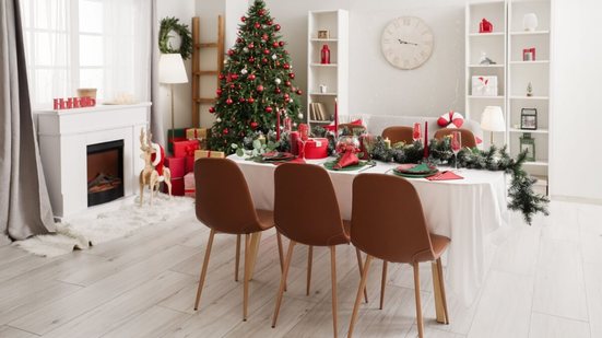 A decoração é uma parte importante da celebração das festas (Imagem: Pixel-Shot | Shutterstock)