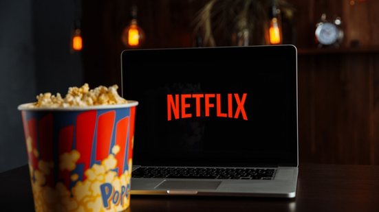 A semana promete boas opções de entretenimento na Netflix (Imagem: Burdun Iliya | Shutterstock)