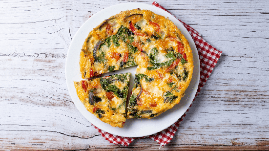 Frittata de ora-pro-nóbis com vegetais (Imagem: etorres | Shutterstock)
