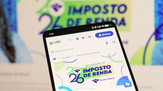 Pais separados precisam alinhar informações antes do envio da declaração (Imagem: Regi Cris | Shutterstock)
