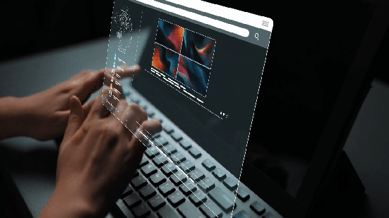 O avanço da inteligência artificial torna as imagens mais realistas e exige atenção para reconhecer conteúdos verdadeiros (Imagem: Digineer Station | Shutterstock)