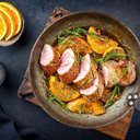 Picanha suína ao molho de laranja (Imagem: hlphoto | Shutterstock)