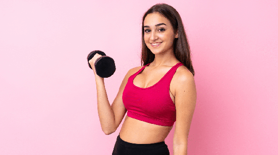 Dominância, histórico de lesões e padrões de movimento são alguns fatores que podem influenciar a diferença de força entre os lados durante os exercícios (Imagem: Luis Molinero | Shutterstock)