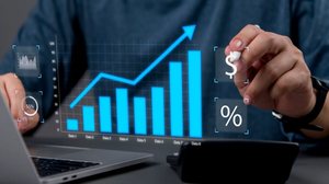 A precificação é uma das decisões mais sensíveis para negócios de serviço (Imagem: khunkornStudio | Shutterstock)