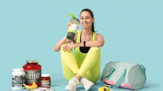 O consumo de proteínas deve ser equilibrado e considerar as necessidades individuais (Imagem: Pixel-Shot | Shutterstock)