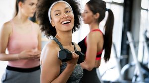 É possível manter o shape até o Carnaval sem comprometer a saúde (Imagem: NDAB Creativity | Shutterstock)