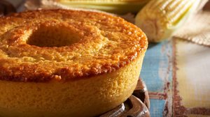 Bolo de milho-verde cremoso (Imagem: estudiofcx | Shutterstock)