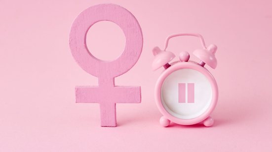 Informações antigas ainda afastam mulheres do tratamento de reposição hormonal (Imagem: vetre | Shutterstock)