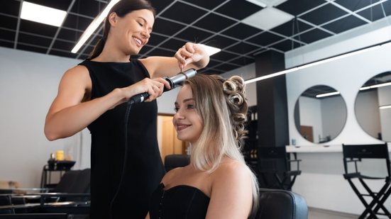 Espaços autorais transformam o atendimento em experiência personalizada (Imagem: verona studio | Shutterstock)