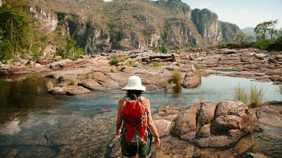 Trilhas, grutas e lugares sagrados fazem das viagens místicas uma forma diferente de conhecer o mundo (Imagem: 3 Dias Fotografia | Shutterstock)