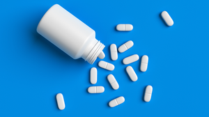 Vitaminas e suplementos podem ajudar a manter a saúde vascular (Imagem: Michaelvbg | Shutterstock)