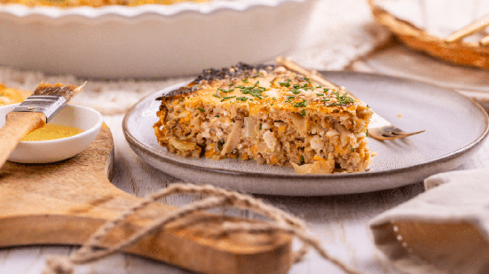 Essa torta de carne com cebola é fácil de fazer e combina com o lanche da tarde