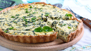 Quiche de espinafre com queijo de cabra (Imagem: MShev | Shutterstock)