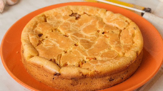 Torta proteica de frango com massa de grão-de-bico  (Imagem: TorriPhoto | Shutterstock)