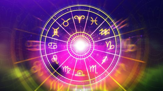 O ascendente é a porta de entrada das experiências que o ano vai ativar (Imagem: napaporn sawaspardit | Shutterstock)