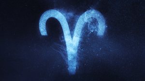 O signo de Áries representa o nascimento e dá início ao Ano-Novo astrológico (Imagem: Allexxandar | Shutterstock)